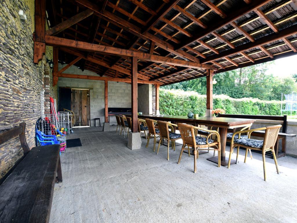 Spacious Holiday Home In Lierneux With Garden Extérieur photo