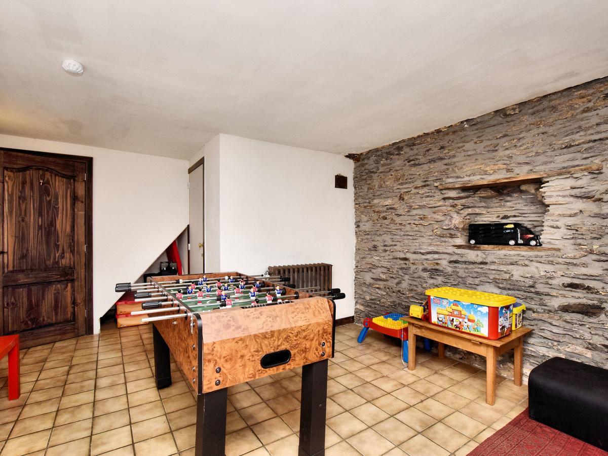 Spacious Holiday Home In Lierneux With Garden Extérieur photo