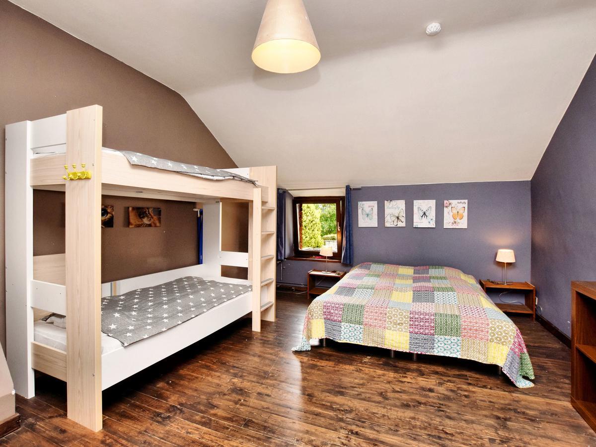 Spacious Holiday Home In Lierneux With Garden Extérieur photo
